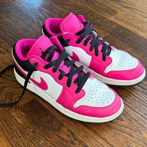 Nike Air Jordan Low 1 Low Grade School “Fierce Pink” Size 4.5Y